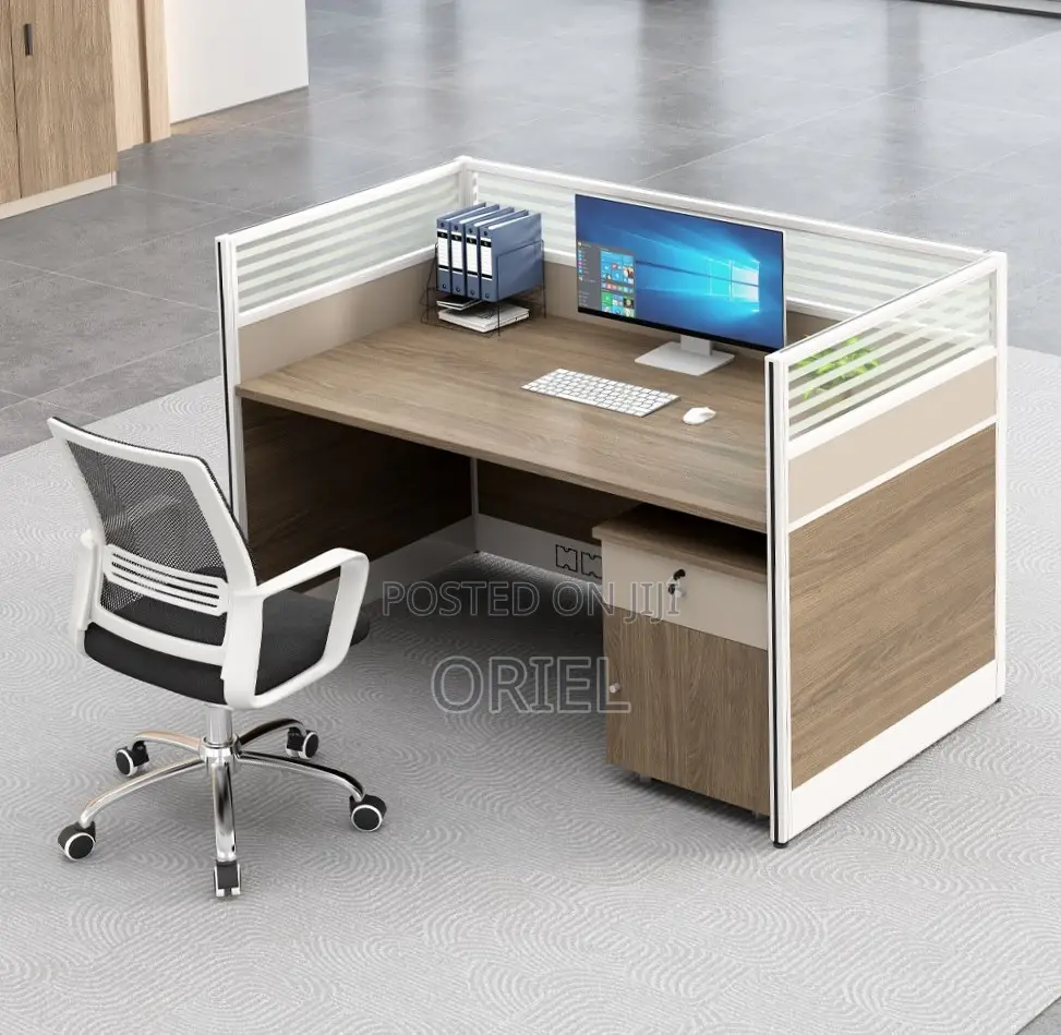 1-Way Office Workstation : Staff Working Desk