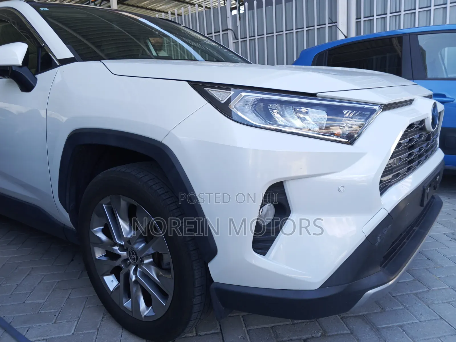 Toyota RAV4 2019 White