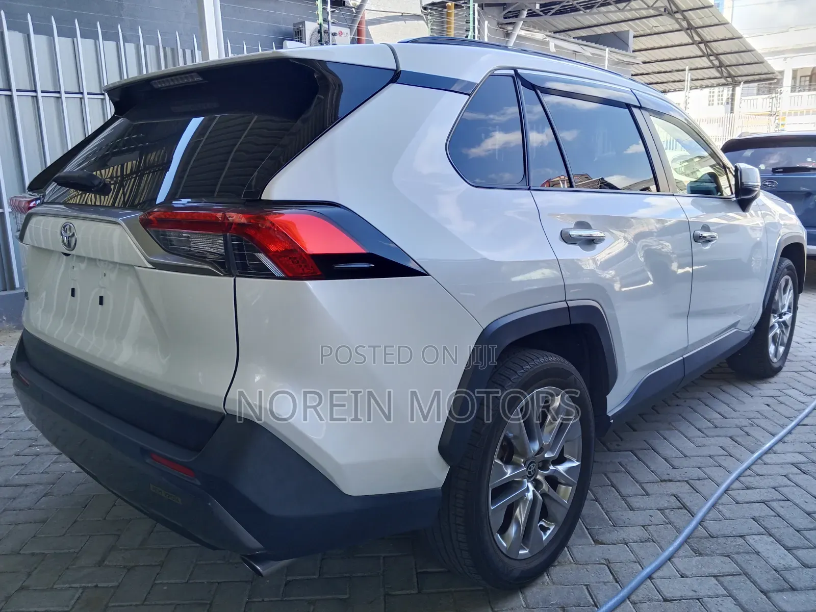 Toyota RAV4 2019 White