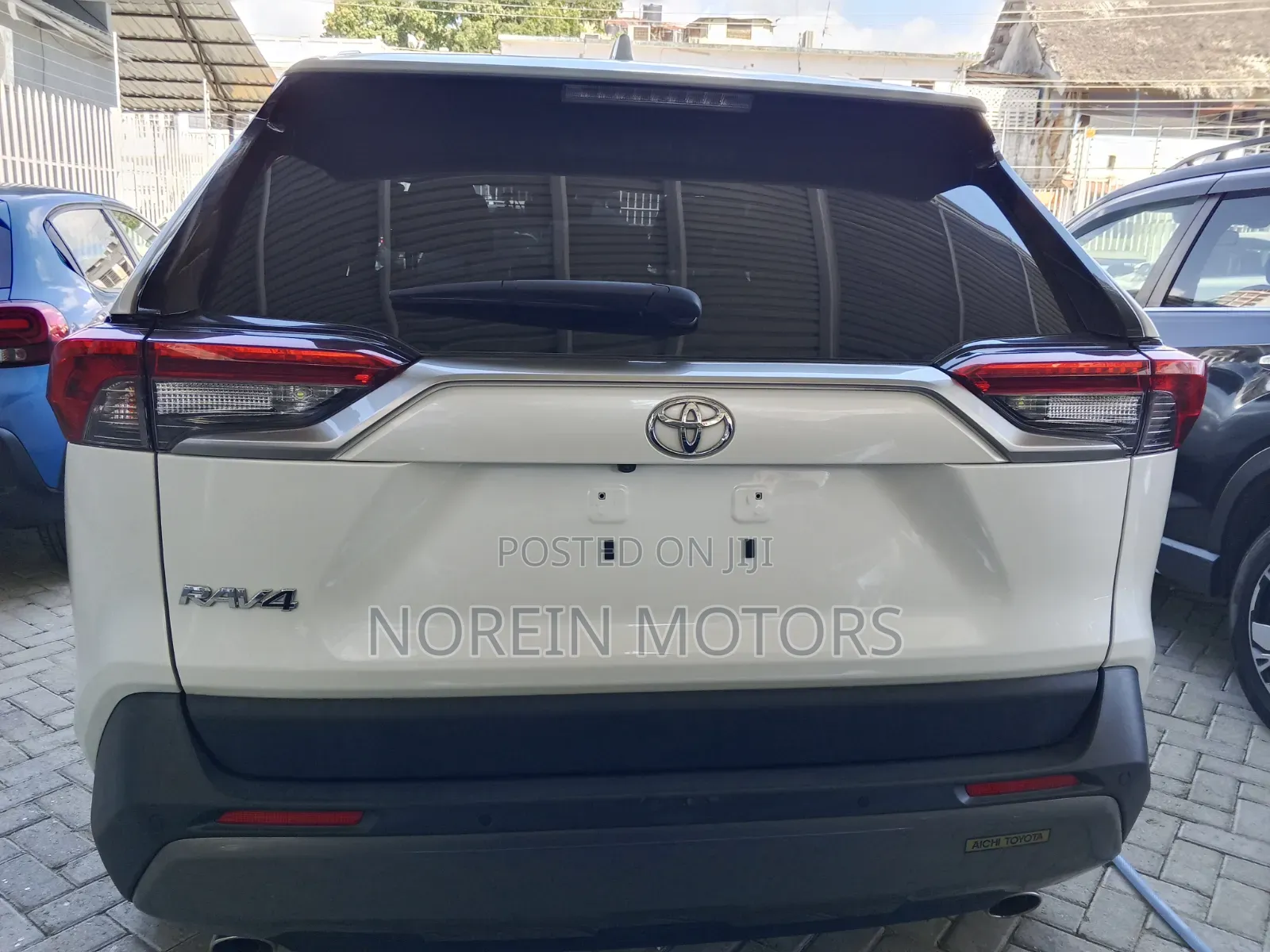 Toyota RAV4 2019 White