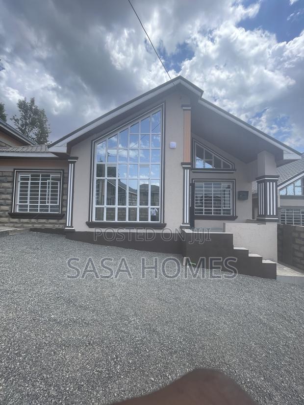 3bdrm Bungalow in Sasa Homes, Oluulua for sale