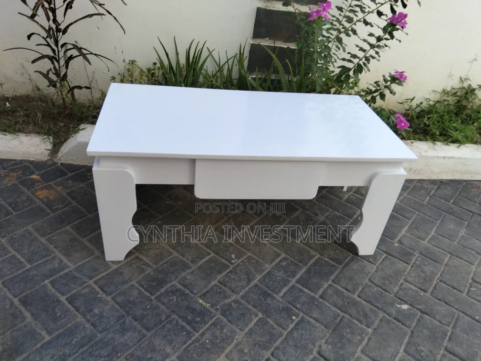 White Plain Coffee Table