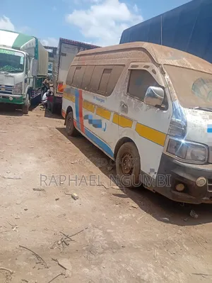 Toyota HiAce 2012 White