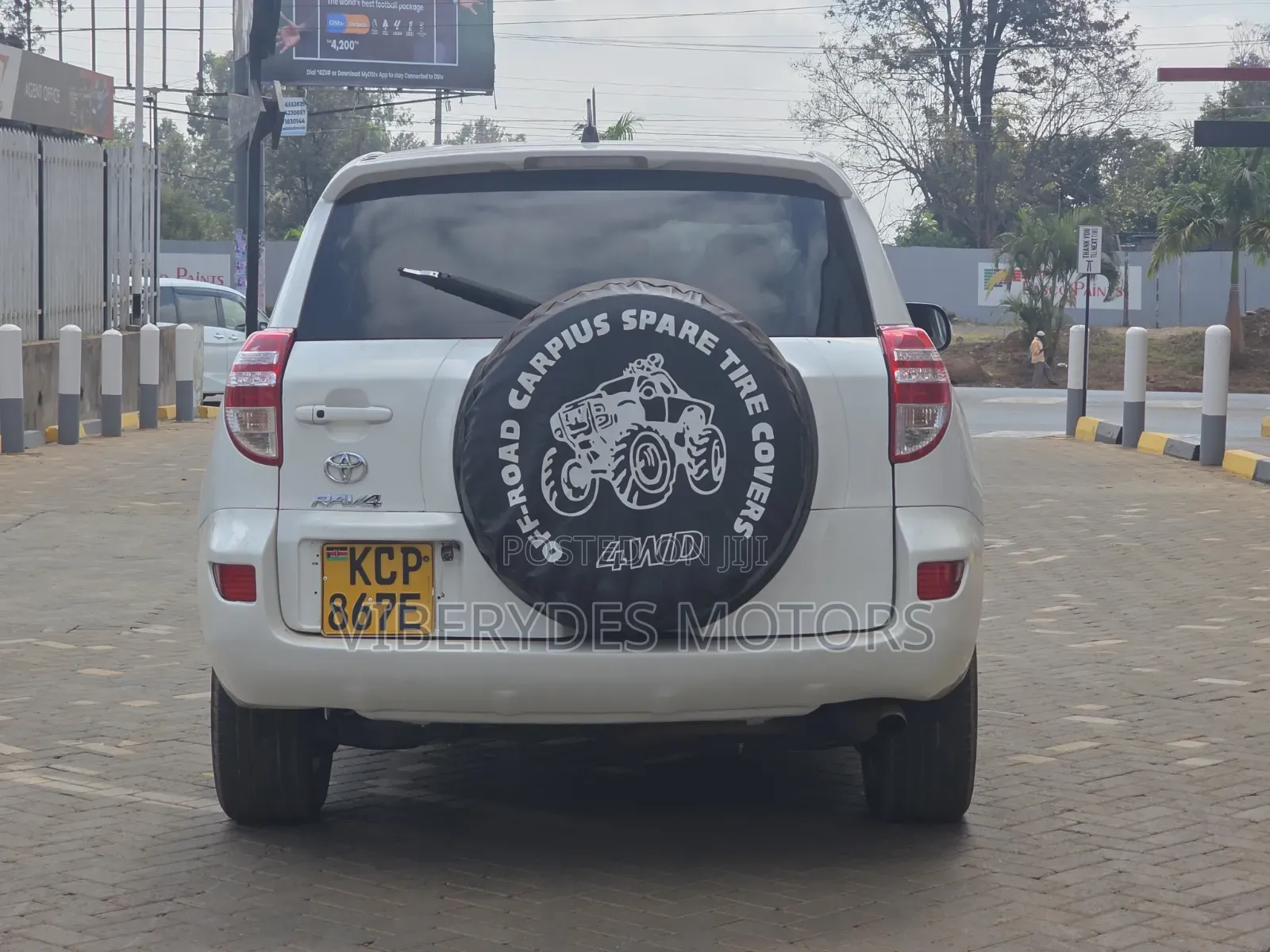 Toyota RAV4 2010 White