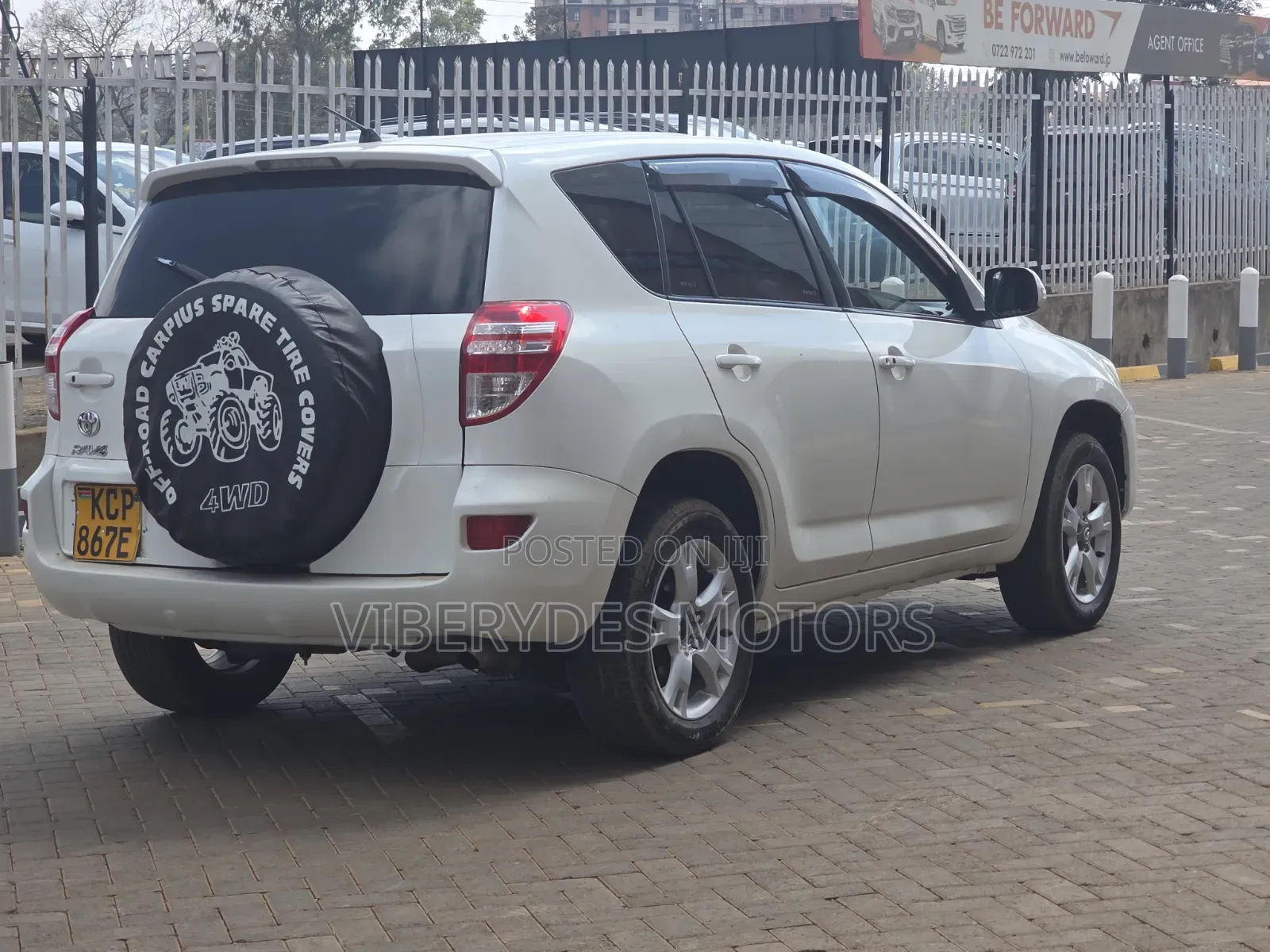 Toyota RAV4 2010 White