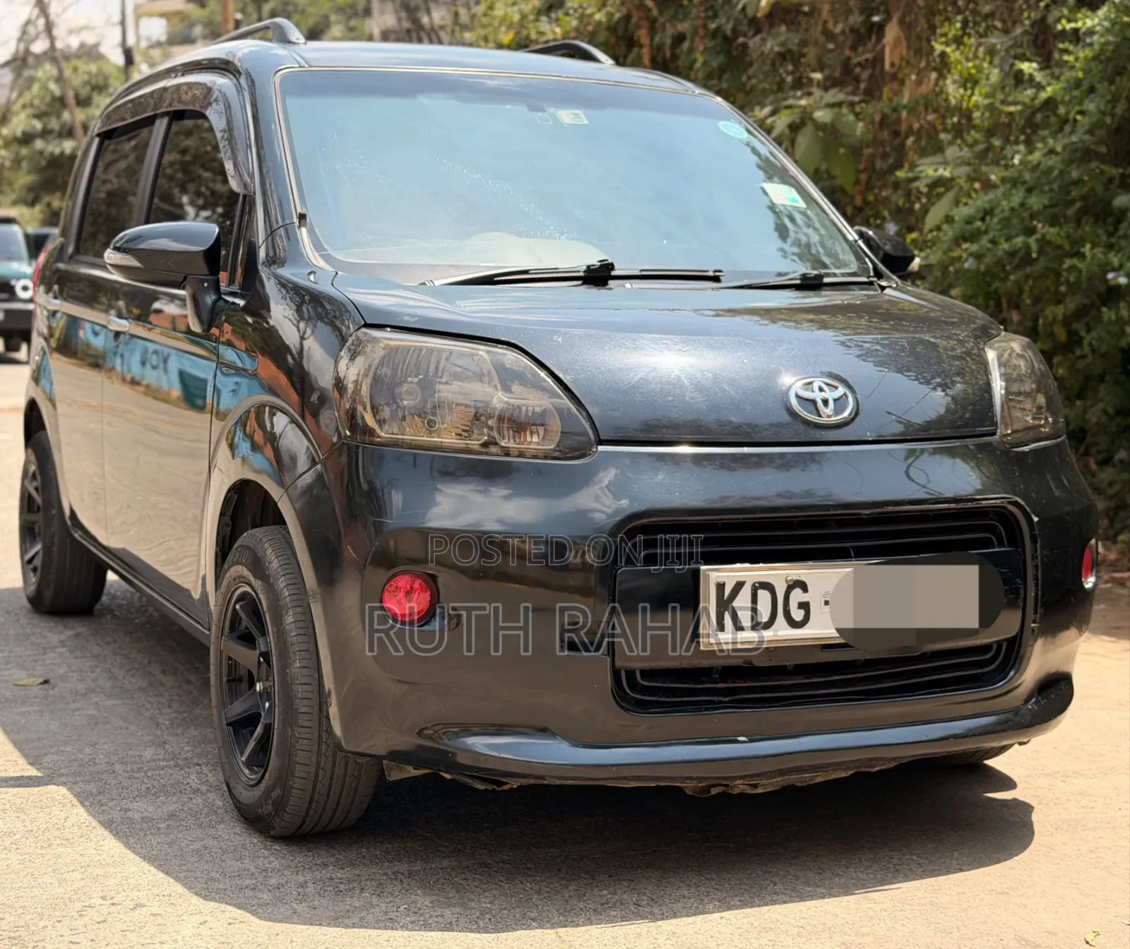 Toyota Porte 2014 Black