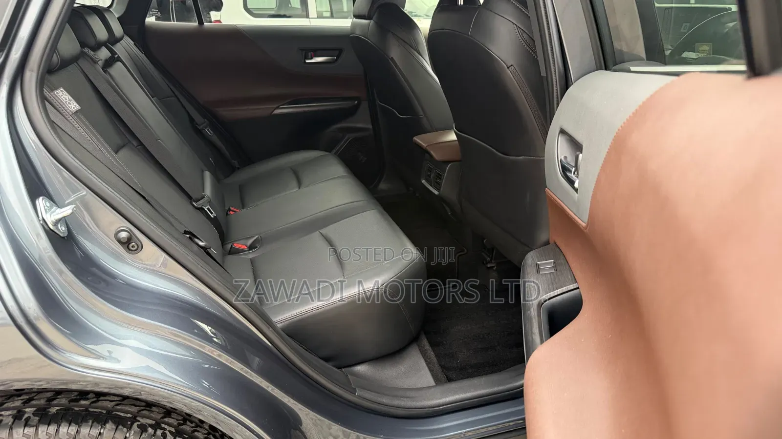 Toyota Harrier 2.0 2020 Gray