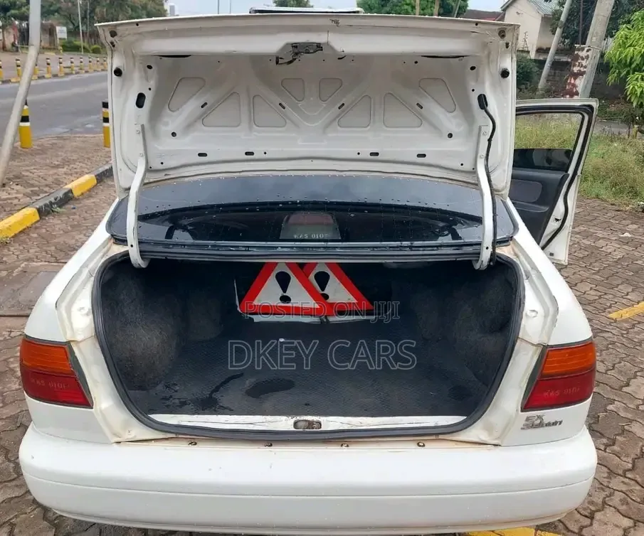 Nissan FB14 2000 White