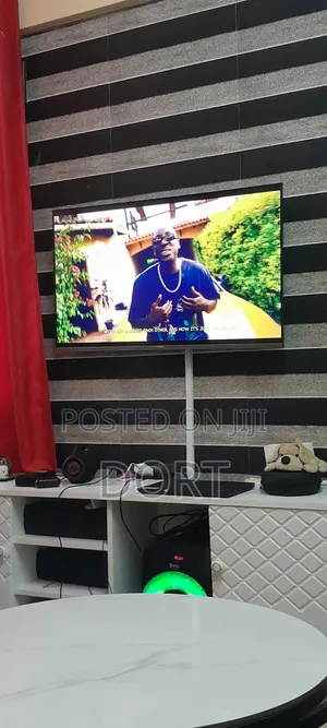 43 Inch Skyworth TV Smart Google