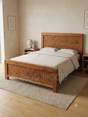 Heritage Carved Solid Wood 5ft*6ft Bed Frame