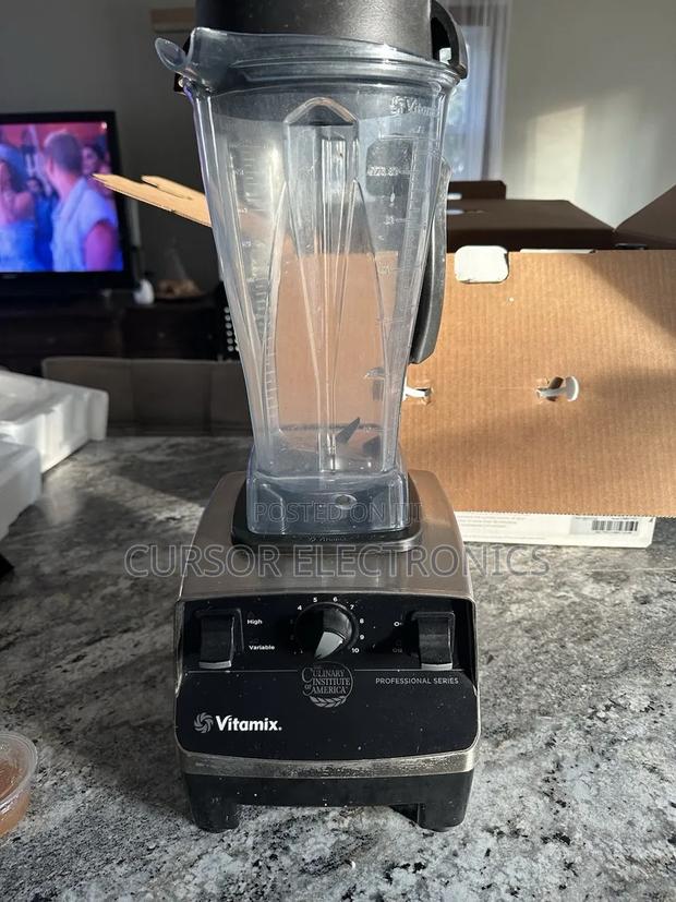 Vitamix Professional Series VM0103 Blender. - thumbnail 2