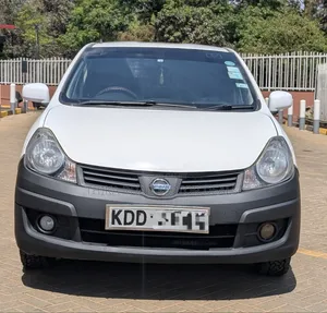 Nissan Advan 2015 White