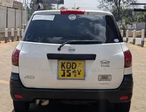 Nissan Advan 2015 White