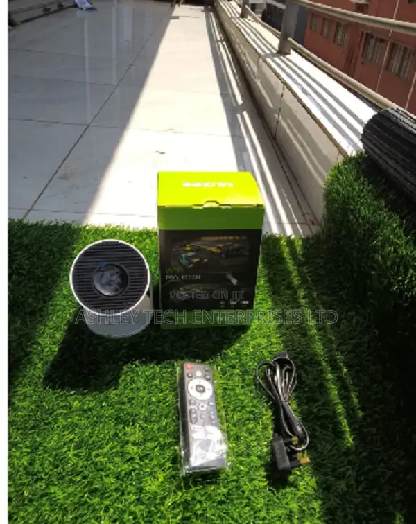 HY300 Portable Mini Projector>HY300 Portable Mini Projector