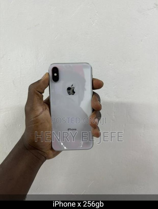 New Apple iPhone X 256 GB White