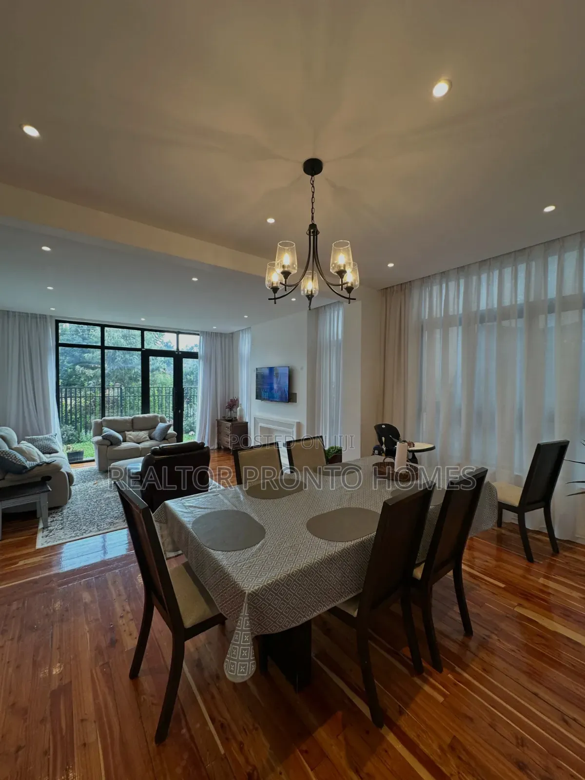 5bdrm Villa in Kerarapon for sale