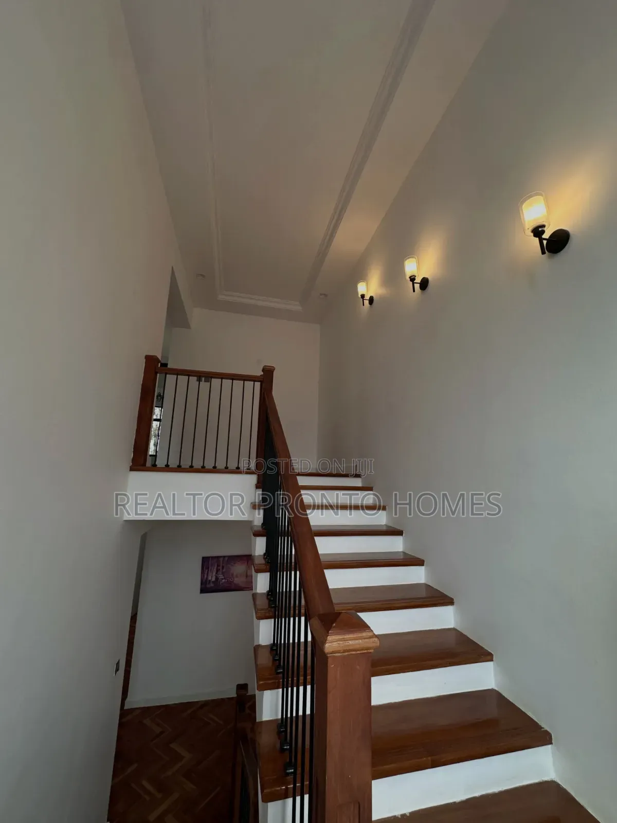 5bdrm Villa in Kerarapon for sale