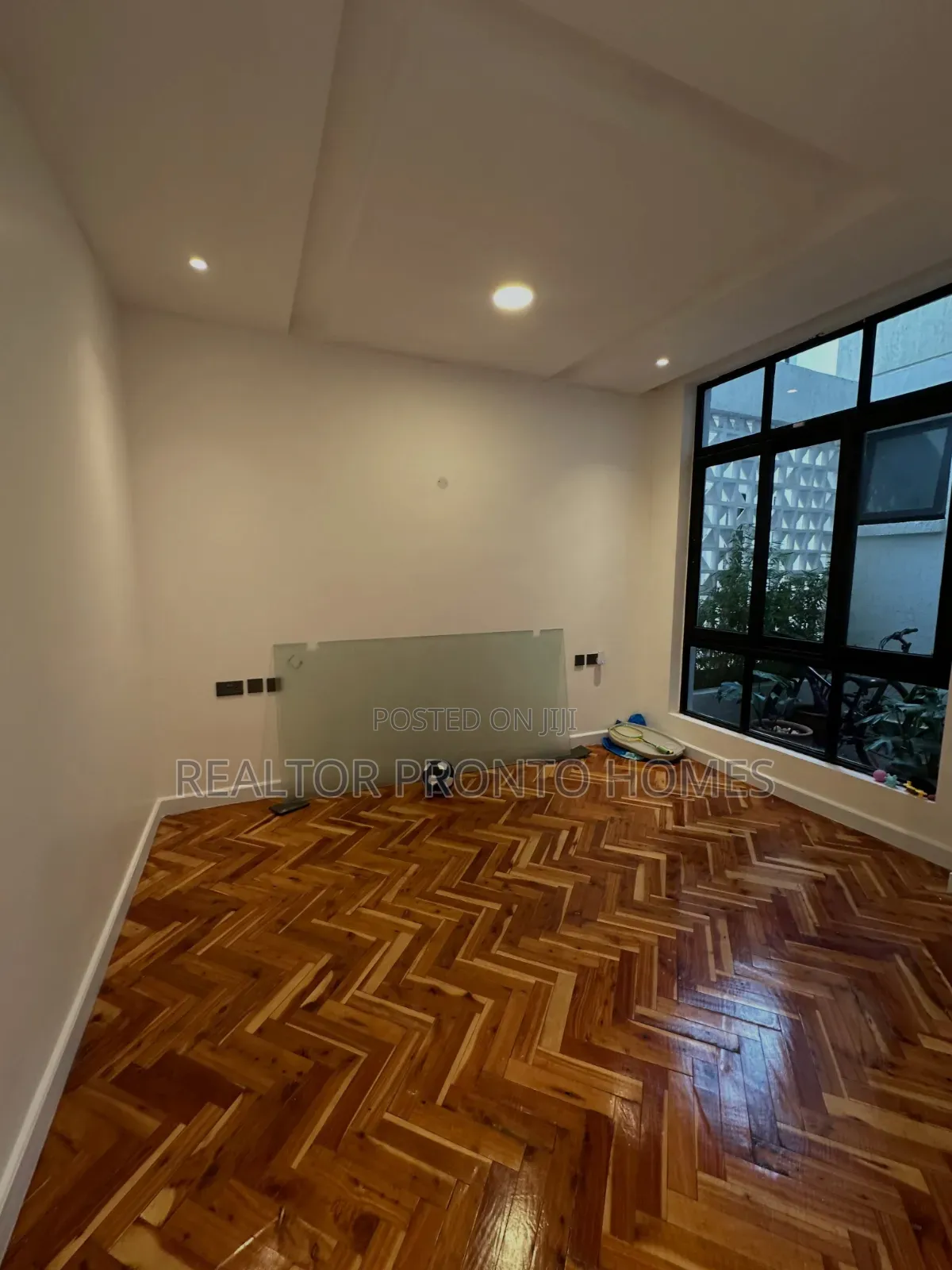 5bdrm Villa in Kerarapon for sale