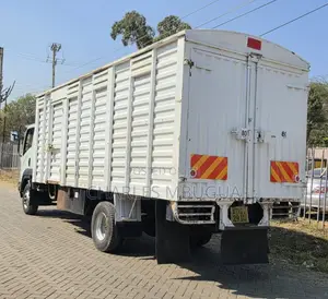 Isuzu FRR90 2021 White