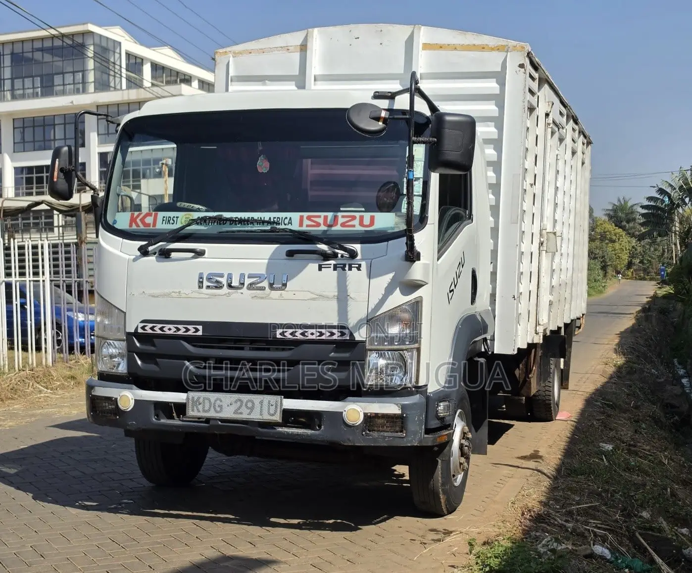 Isuzu FRR90 2021 White