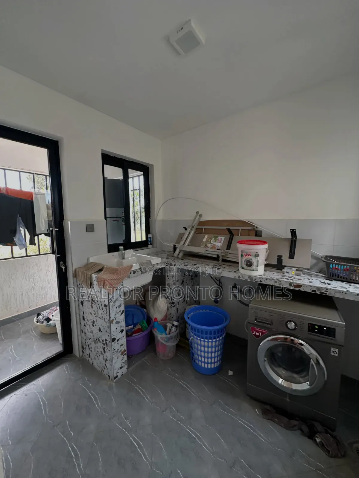 5bdrm Villa in Kerarapon for sale
