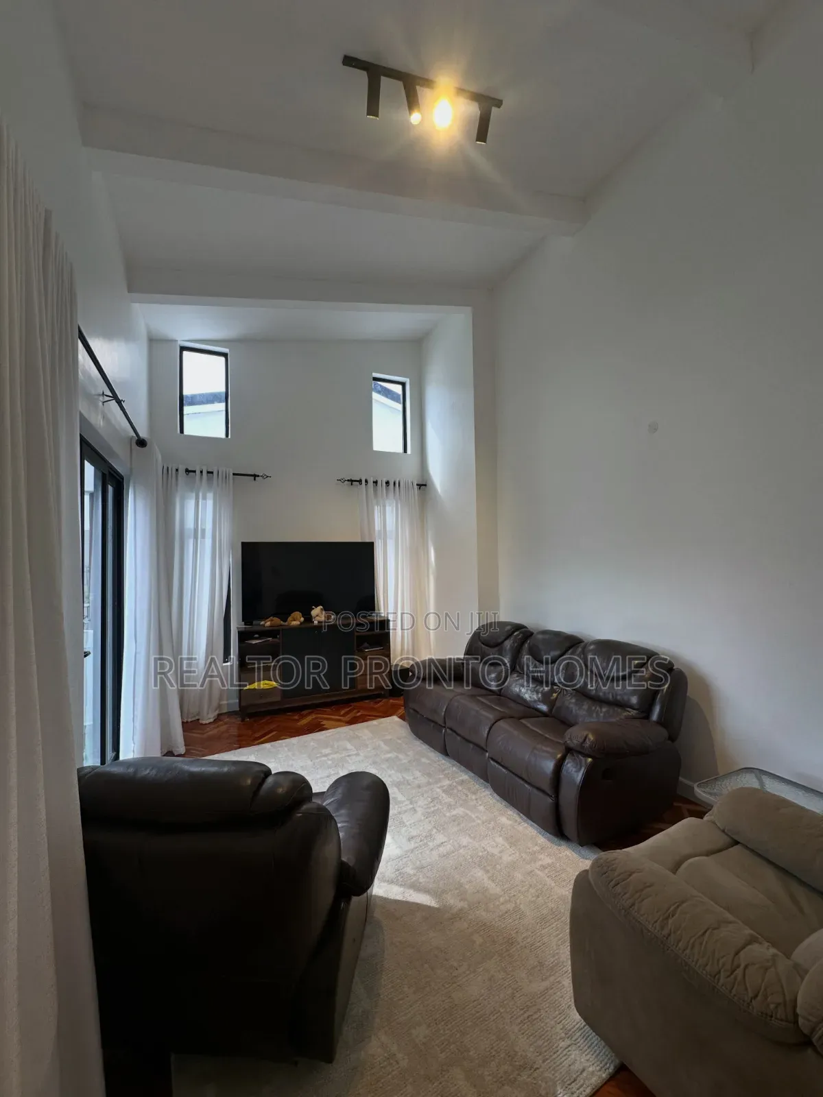 5bdrm Villa in Kerarapon for sale