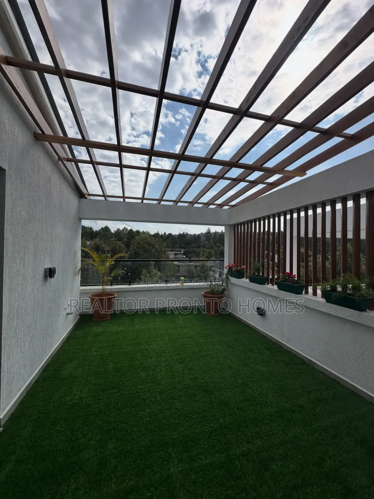 5bdrm Villa in Kerarapon for sale