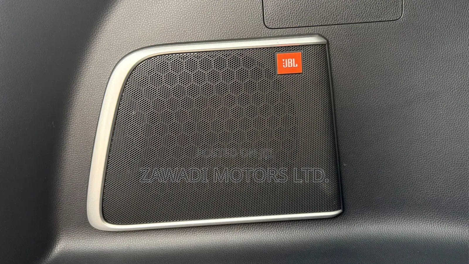 Toyota Harrier 2.0 2020 Gray