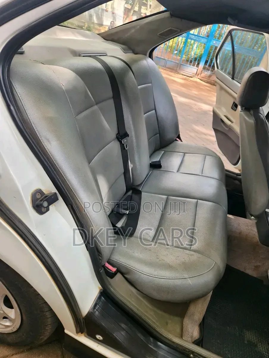 BMW 316i 2005 White
