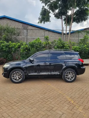 Toyota Vanguard 2013 Black