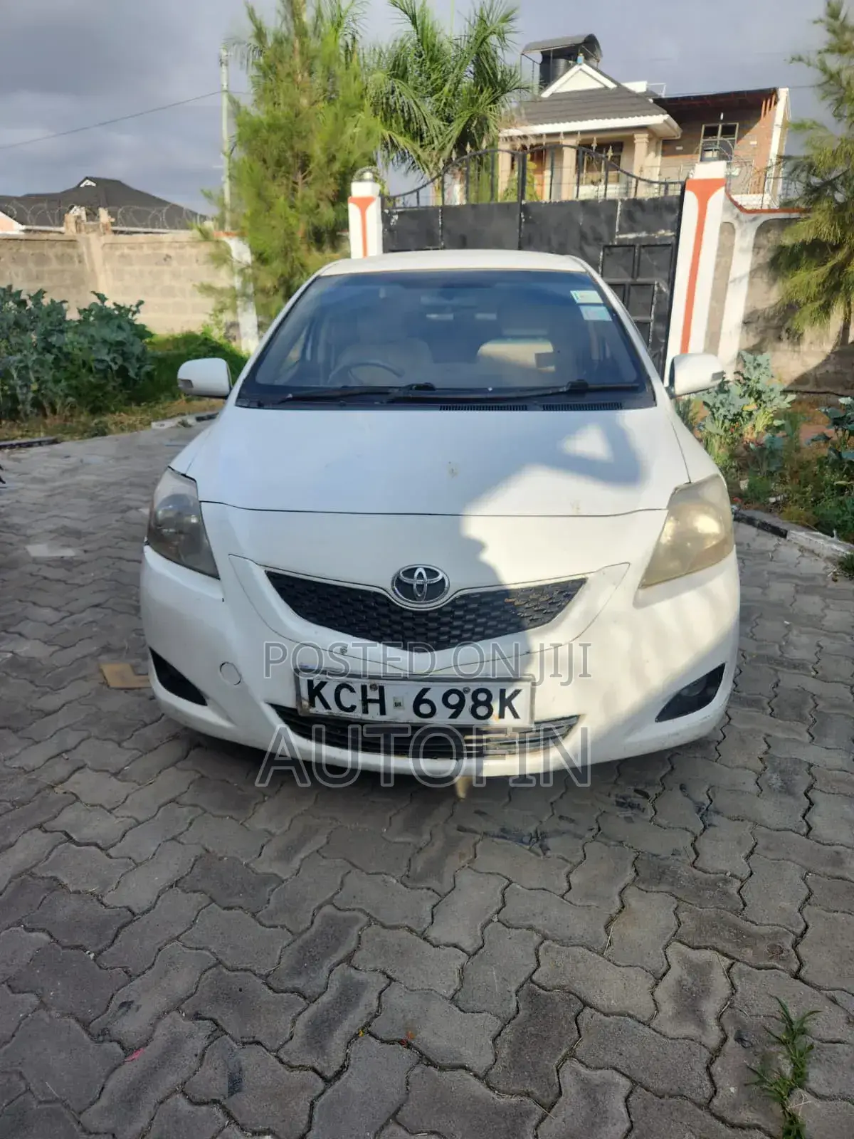 Toyota Belta 2009 Silver