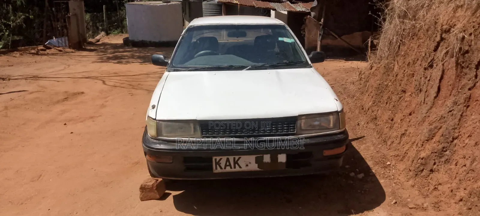 Toyota Corolla 1994 White