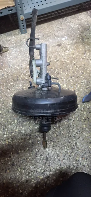 Noah/Voxy Brake Booster