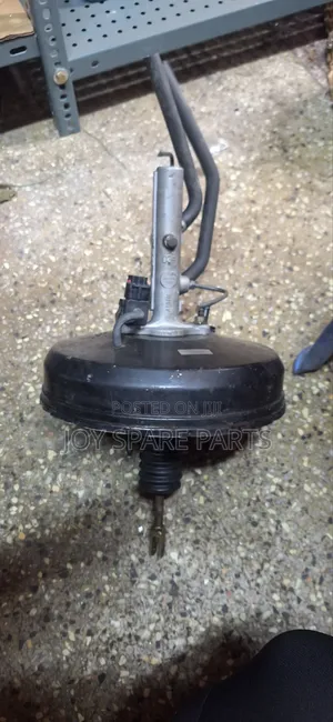 Noah/Voxy Brake Booster