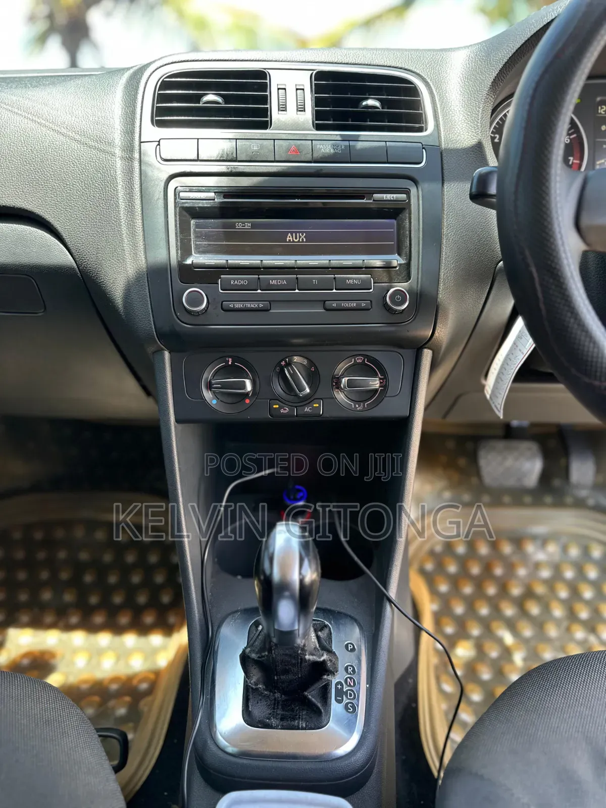 Volkswagen Polo 2012 Blue