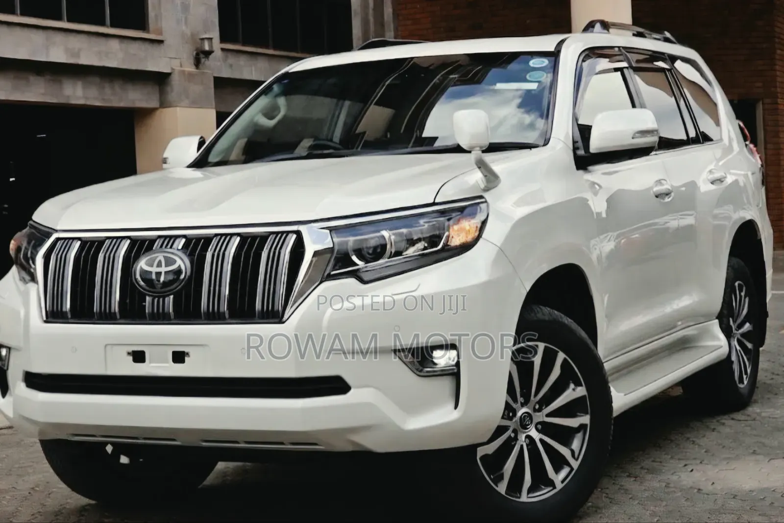 Toyota Land Cruiser Prado 2019 White