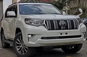 Toyota Land Cruiser Prado 2019 White