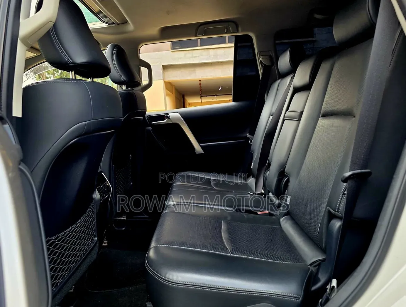Toyota Land Cruiser Prado 2019 White