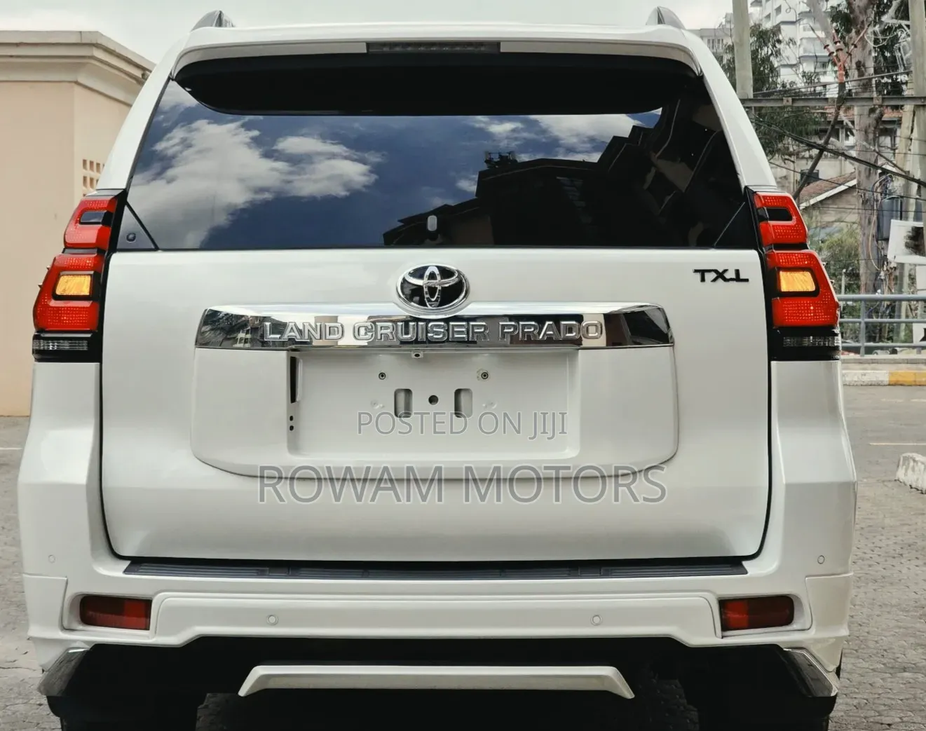 Toyota Land Cruiser Prado 2019 White