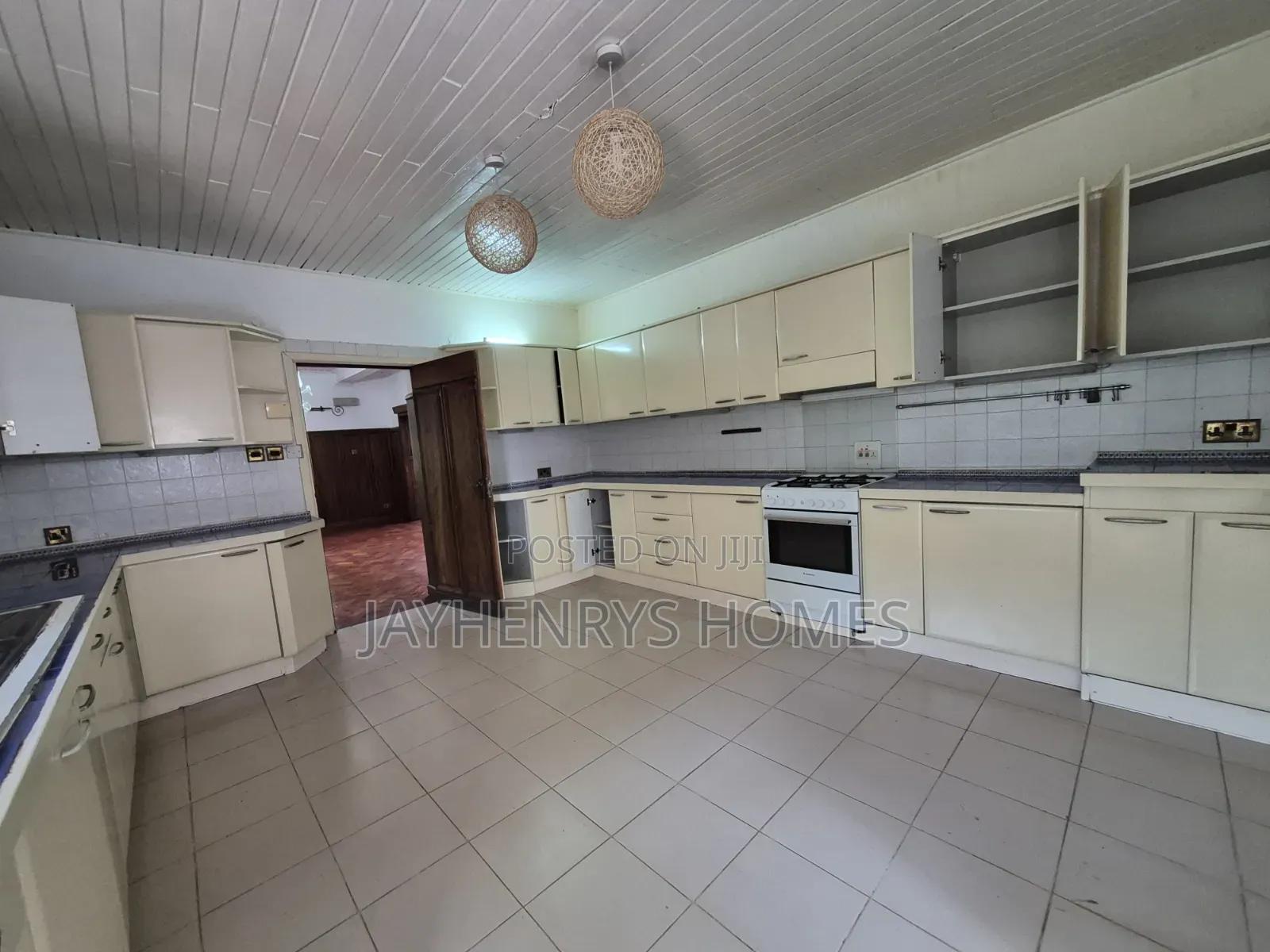 4bdrm House in Muthaiga for rent