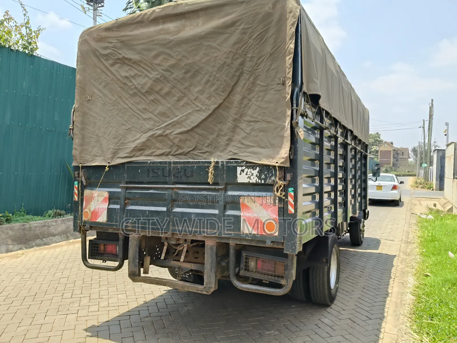 Isuzu NPR 2018