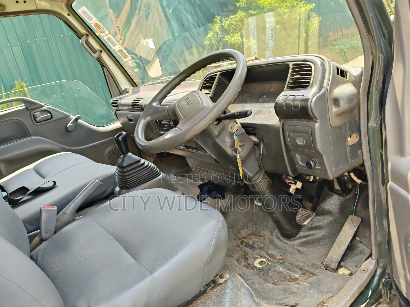 Isuzu NPR 2018