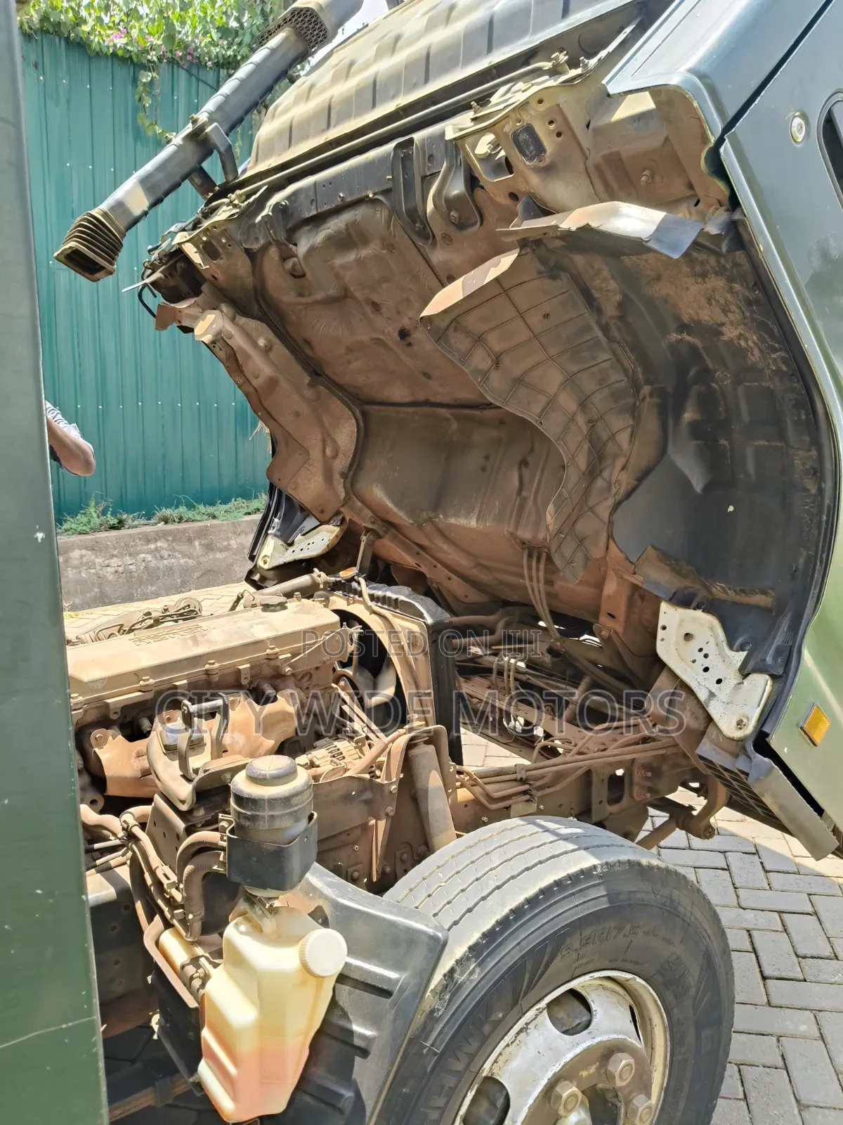 Isuzu NPR 2018