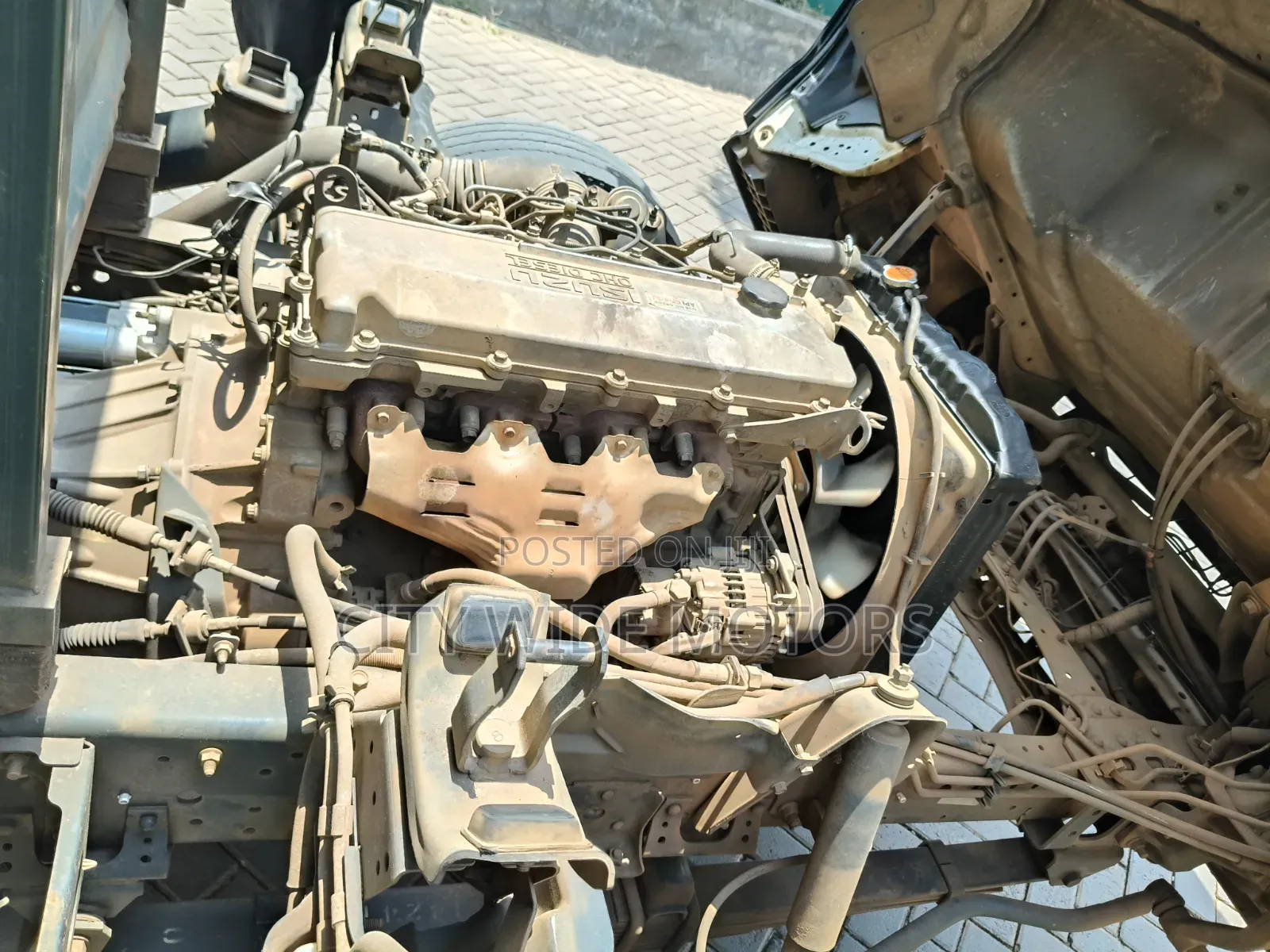 Isuzu NPR 2018