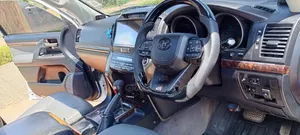 Toyota Land Cruiser 4.5 V8 VXR 2008 White