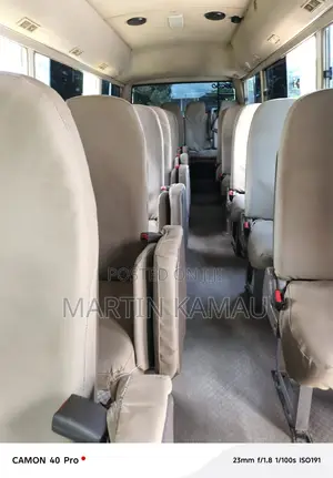 Mitsubishi Fuso Rosa 2017 White