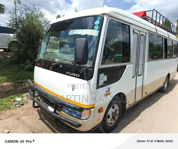 Mitsubishi Fuso Rosa 2017 White