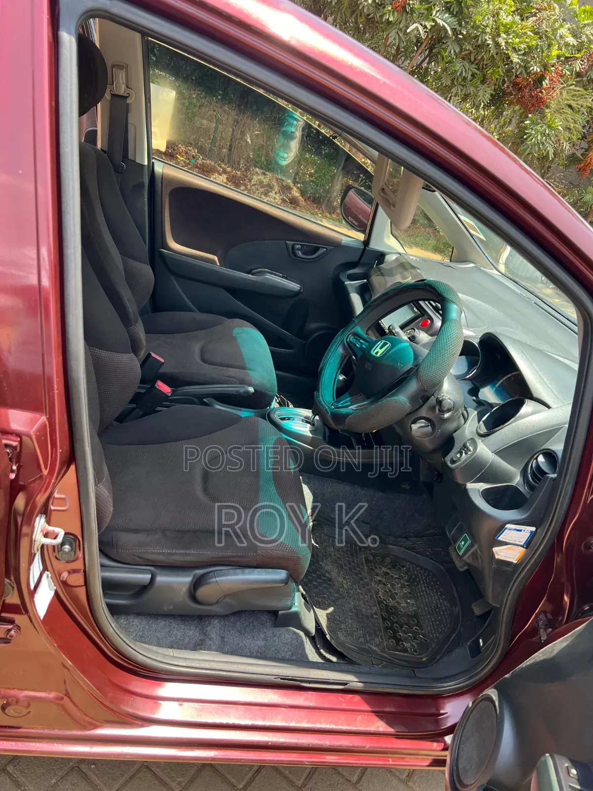 Honda Fit Automatic 2011 Maroon