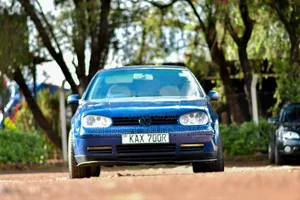 Volkswagen Golf GTI 2000 Blue