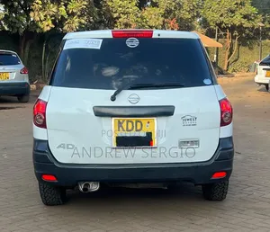 Nissan Advan 2015 White